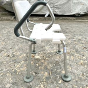 Hướng dẫn chọn ghế tắm điều chỉnh độ cao an toàn